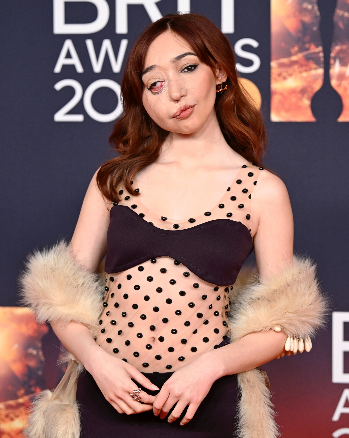 1773799662 544 Mot guong mat bien dang lai thu hut hon 13