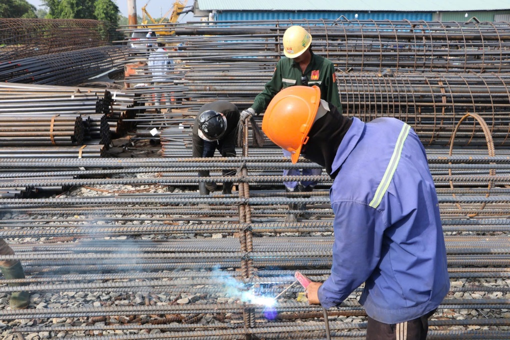 Vật liệu xây dựng đồng loạt tăng giá đe dọa giấc mơ an cư của người dân - 2