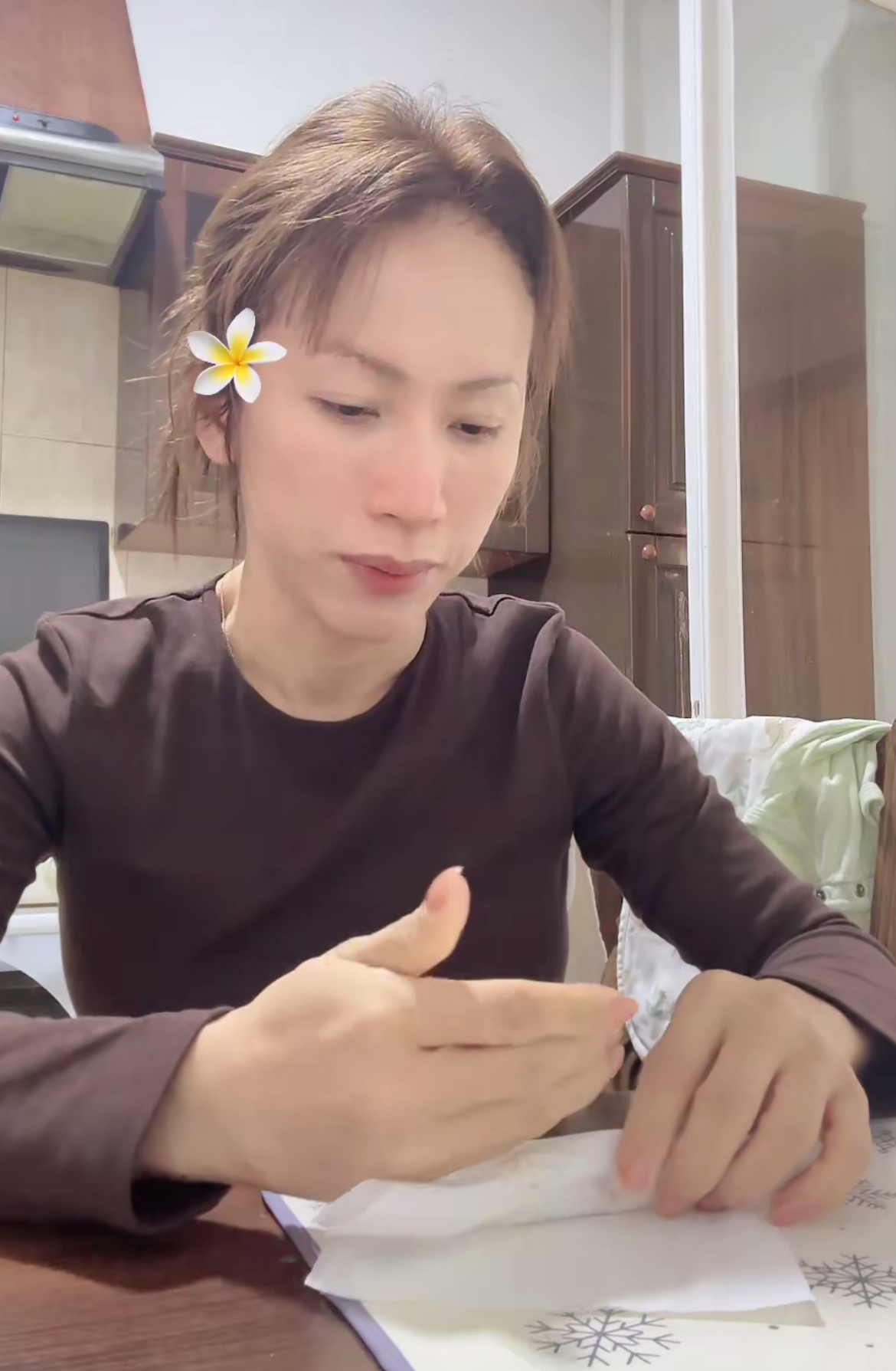 Tình cảnh nữ diễn viên có chồng đột ngột qua đời ở khách sạn: Chưa thể gặp mặt lần cuối, 1 mình chăm sóc con song sinh- Ảnh 2.