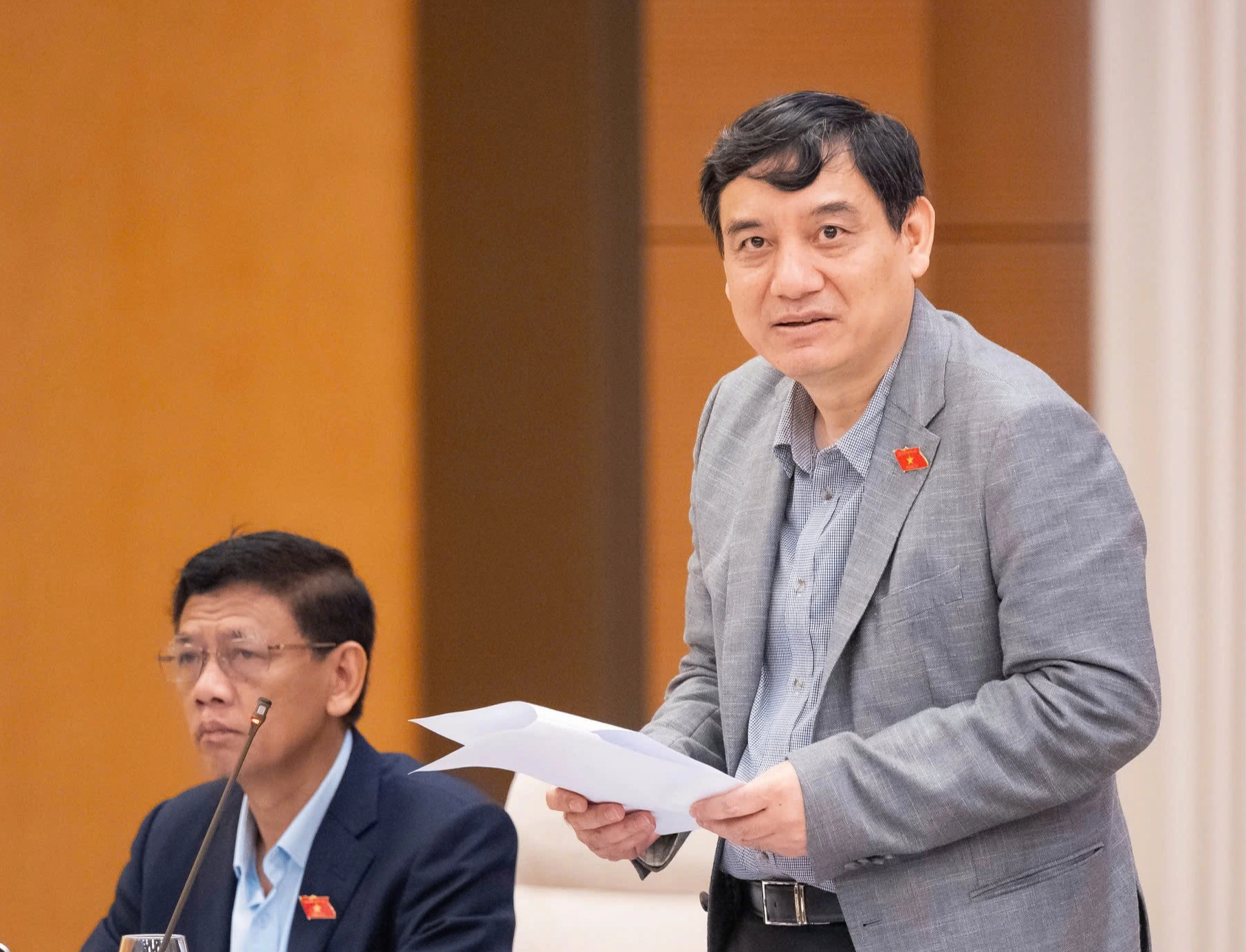 Chính phủ đề xuất khen thưởng theo thành tích: Cải cách luật thi đua 2026 - Ảnh 2.