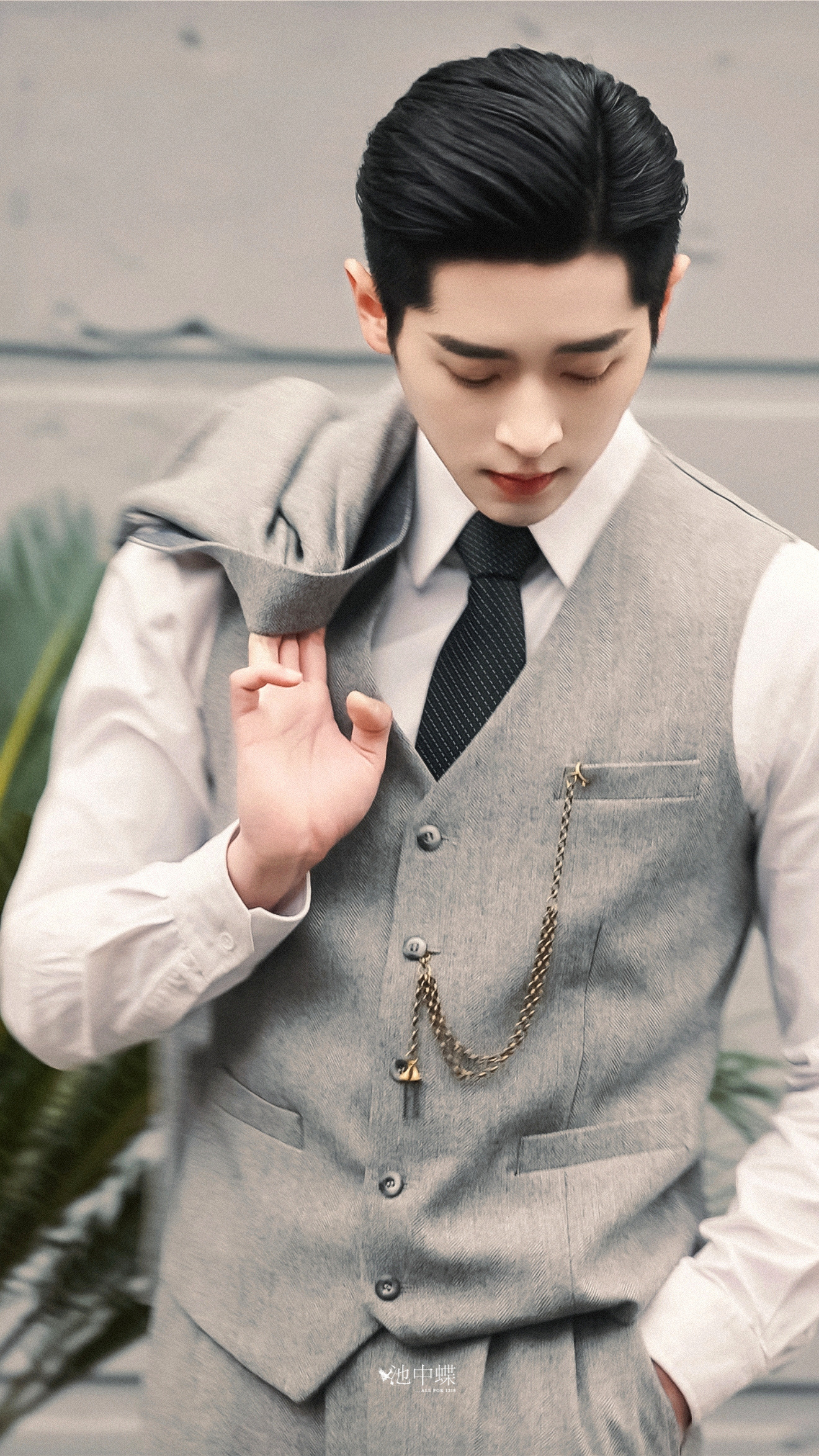 Camera quay lén cặp đôi ngôn tình nửa đêm hôn nhau ngoài đường: Nhà gái đẹp như thiên sứ, bảo sao ai cũng si mê- Ảnh 4.