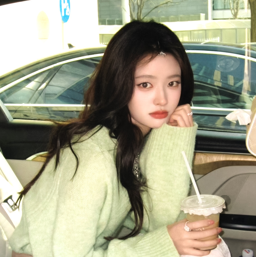 Camera quay lén cặp đôi ngôn tình nửa đêm hôn nhau ngoài đường: Nhà gái đẹp như thiên sứ, bảo sao ai cũng si mê- Ảnh 8.