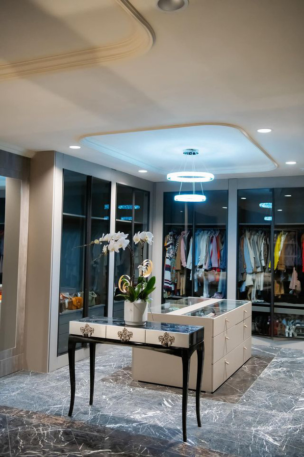 Góc chưa từng hé lộ trong biệt thự 60 tỷ của 