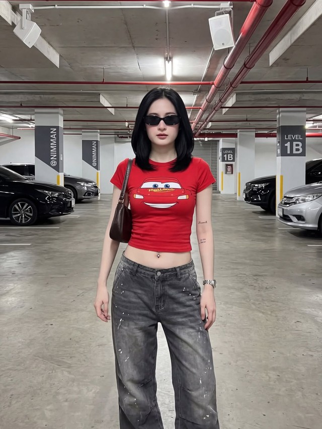 Quần cạp thấp đang đánh dấu sự trở lại đầy cuốn hút của tinh thần Y2K- Ảnh 3.