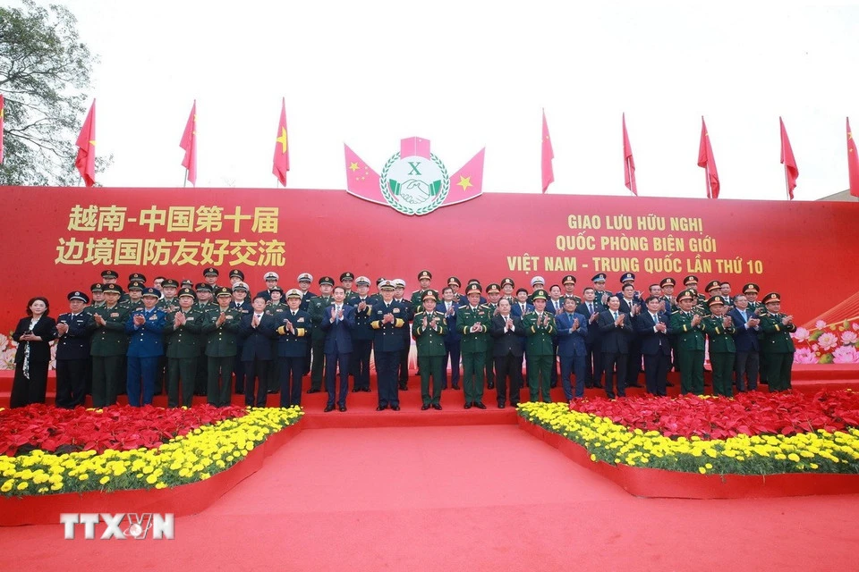 giao-luu-huu-nghi-quoc-phong-bien-gioi-viet-nam-trung-quoc-2.jpg