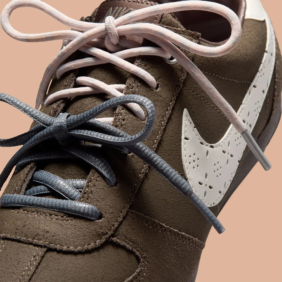 Sneakers mới toanh của Nike giúp bạn không cần bỏ cả ngàn đô mua Miu Miu x New Balance nữa- Ảnh 5.