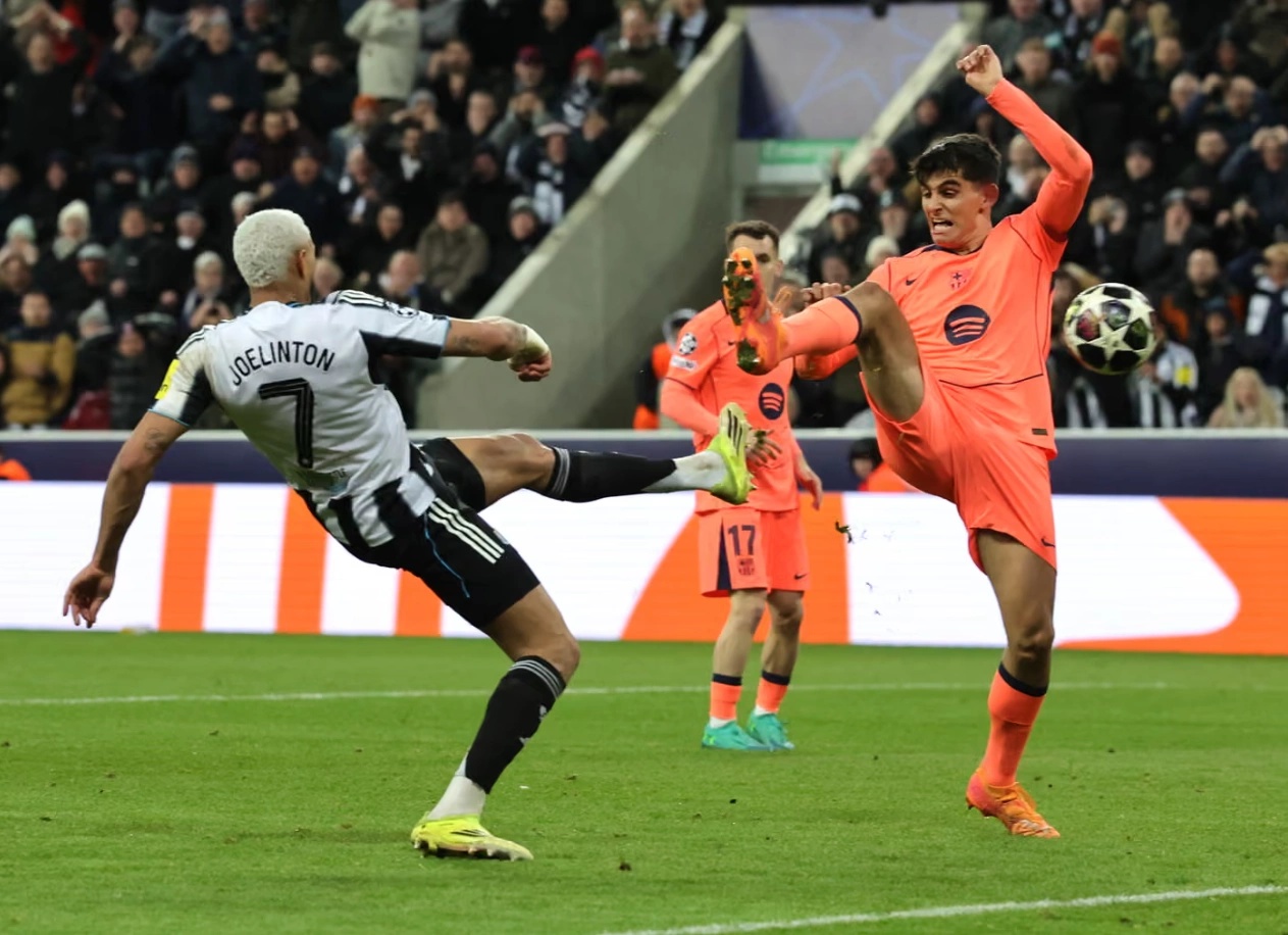 1773835442 385 Barca thoi toi le ra phai gianh them ba Champions