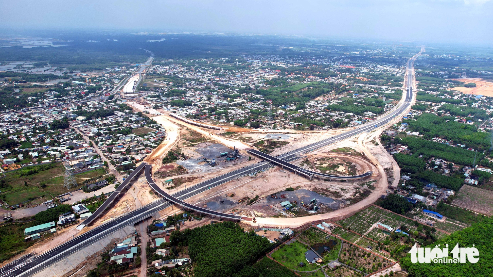 Toàn cảnh cao tốc Biên Hòa - Vũng Tàu trước ngày thông xe - Ảnh 8.