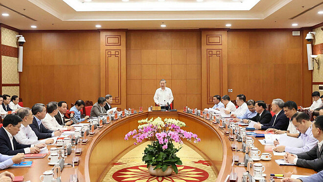 Tổng Bí thư và Thường trực Ban Chỉ đạo Trung ương về phòng chống tham nhũng, lãng phí, tiêu cực tại cuộc họp. Ảnh: TTXVN