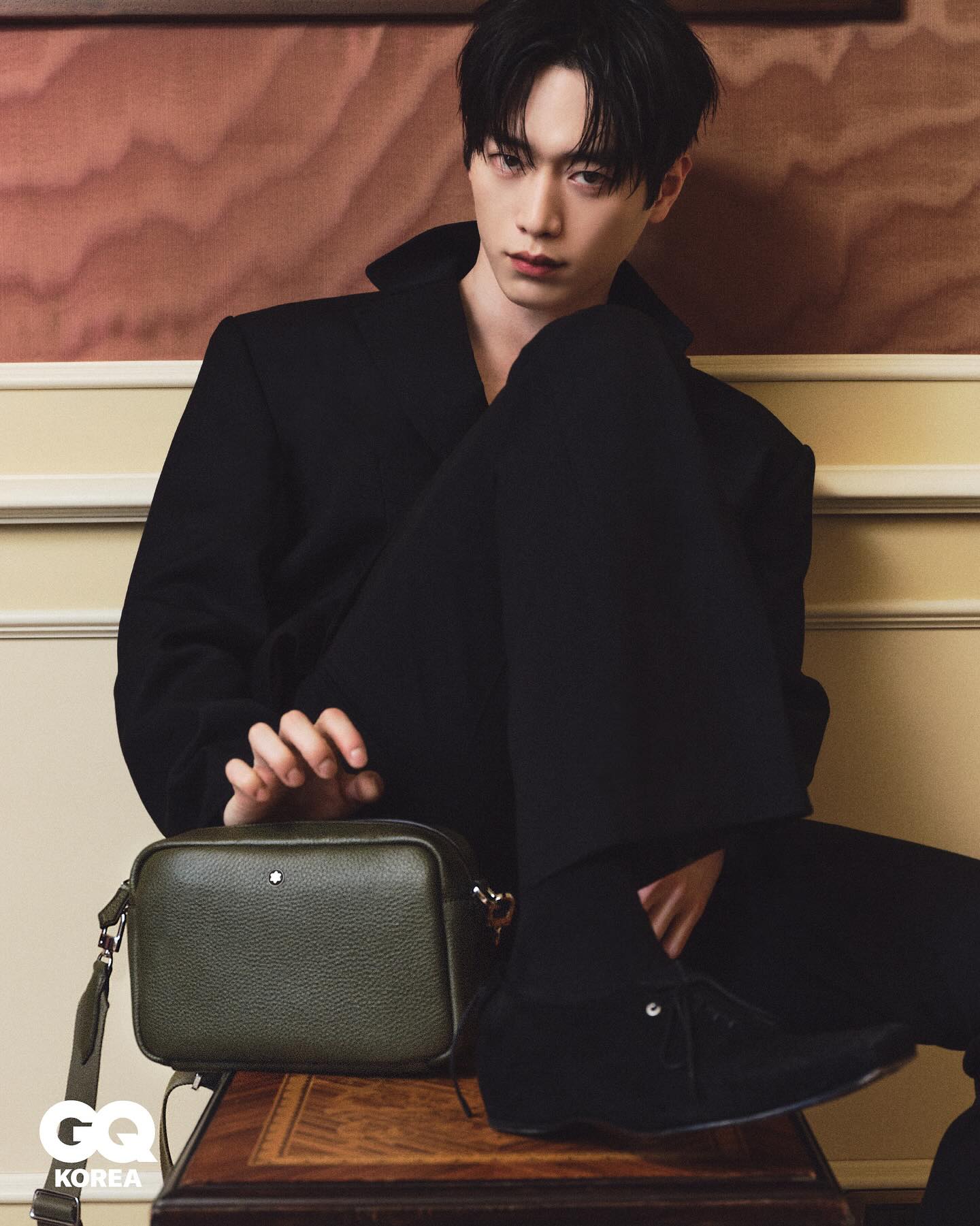 Mỹ nam khiến Jisoo mê mẩn: Từ mặt tới thân hình đều nức nở, đôi mắt hổ phách chỉ 5% thế giới có được- Ảnh 5.