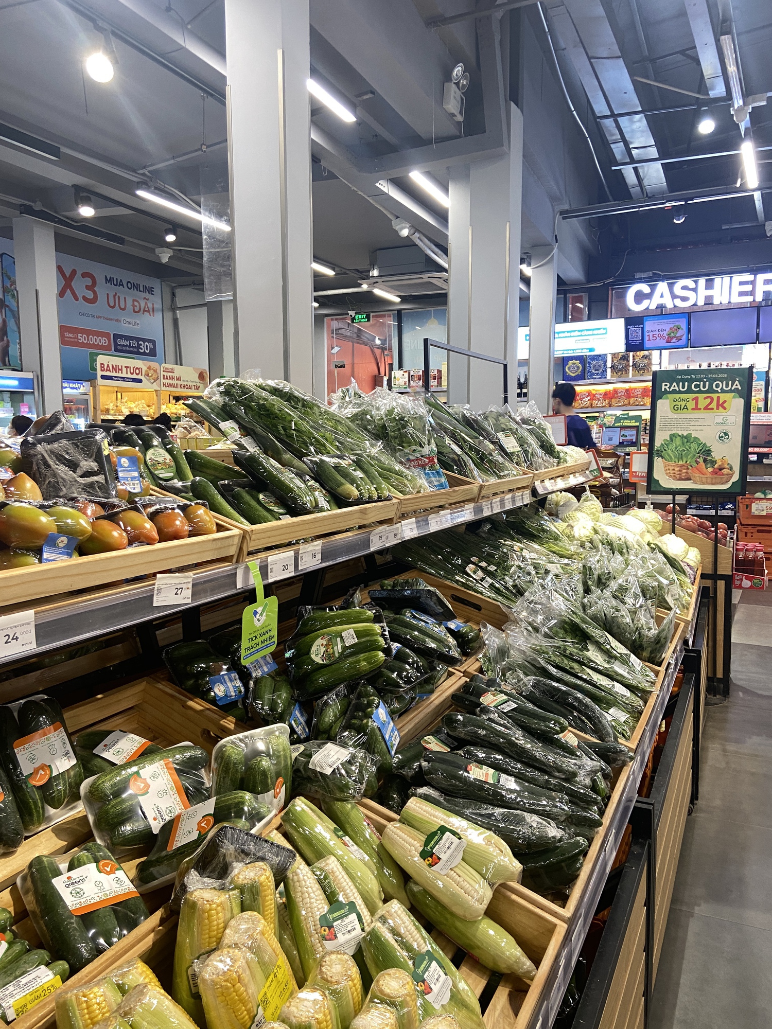 Mua rau siêu thị 23.000 mà ra chợ tận 40.000 đồng: Có phải bây giờ đi siêu thị rẻ hơn đi chợ?- Ảnh 4.