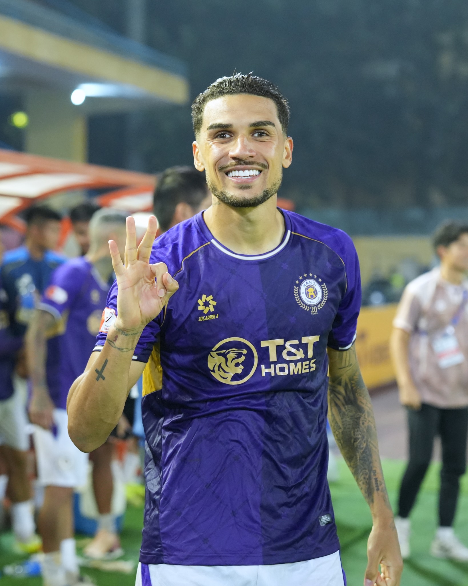 Xuân Son háo hức tái ngộ Hoàng Hên: 'Chúng tôi muốn chiến đấu vì màu cờ sắc áo Việt Nam’- Ảnh 2.