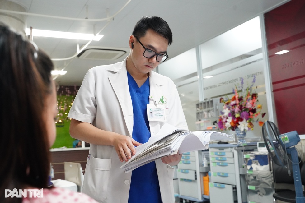 Thủ khoa kép bác sĩ nội trú tiết lộ về ngành “95% là niềm vui” - 5