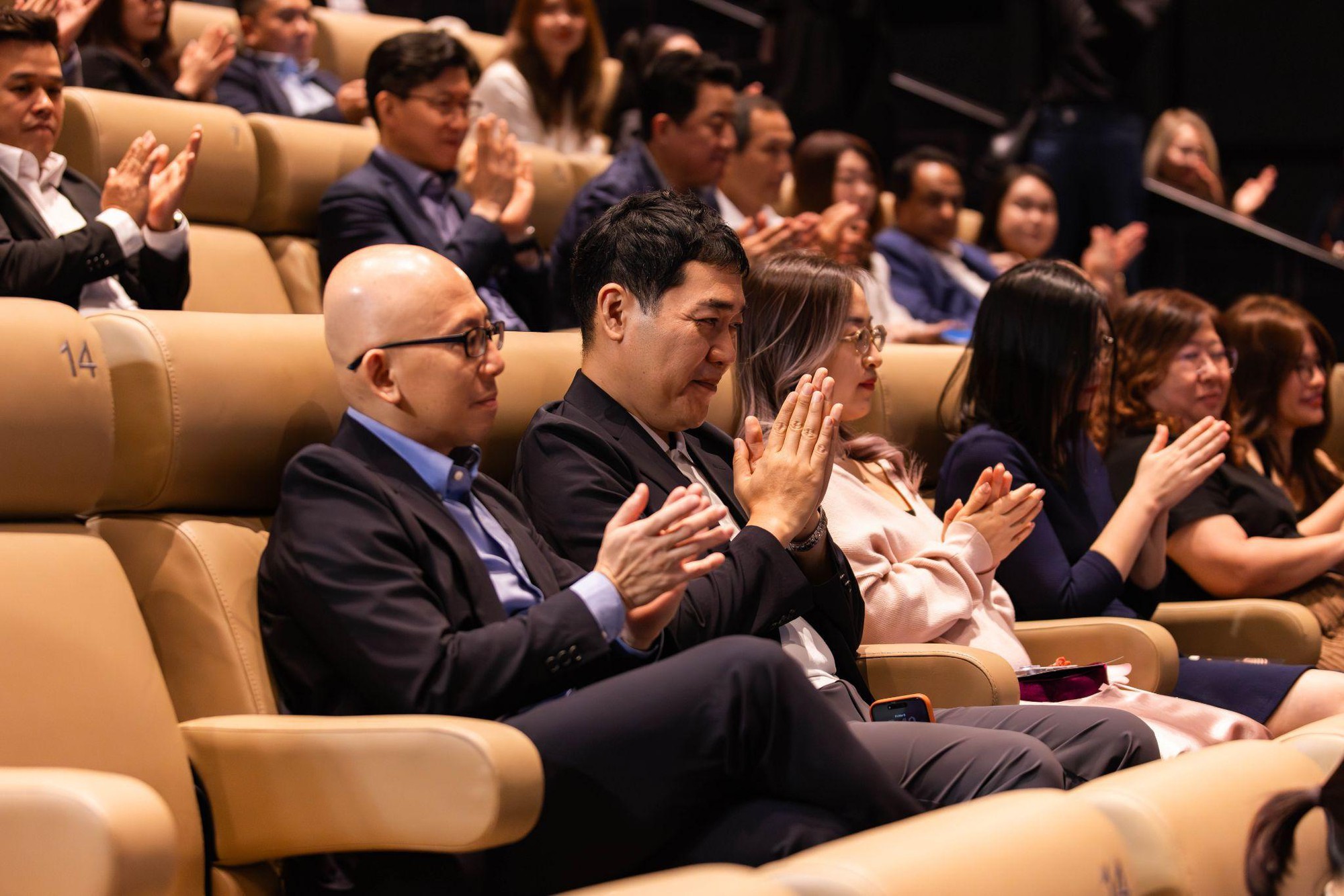 Phòng chiếu sử dụng màn hình Samsung Onyx Cinema LED gây sốt tại Hà Nội- Ảnh 5.