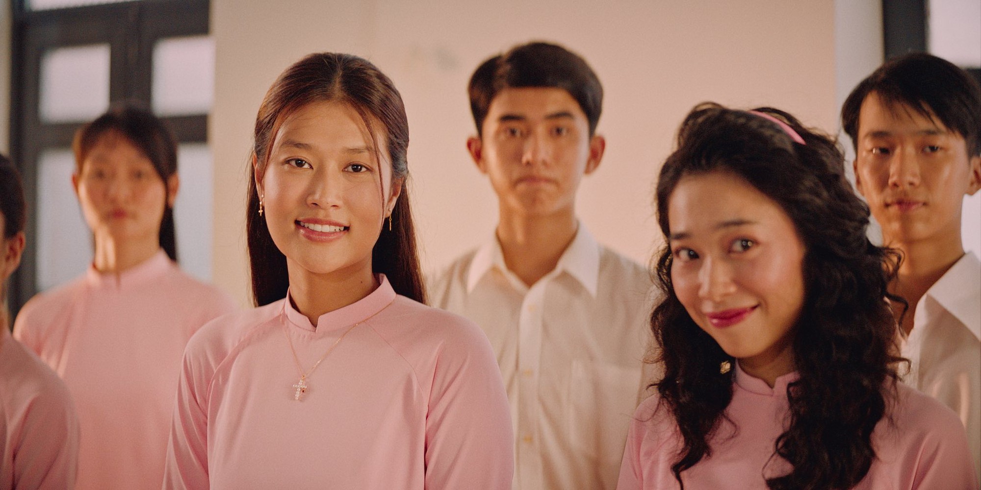 Lần đầu có Hoa hậu Vbiz để mặt mộc 100% lên phim, nhợt nhạt kém xinh mà sao netizen vẫn chấm điểm tuyệt đối- Ảnh 4.