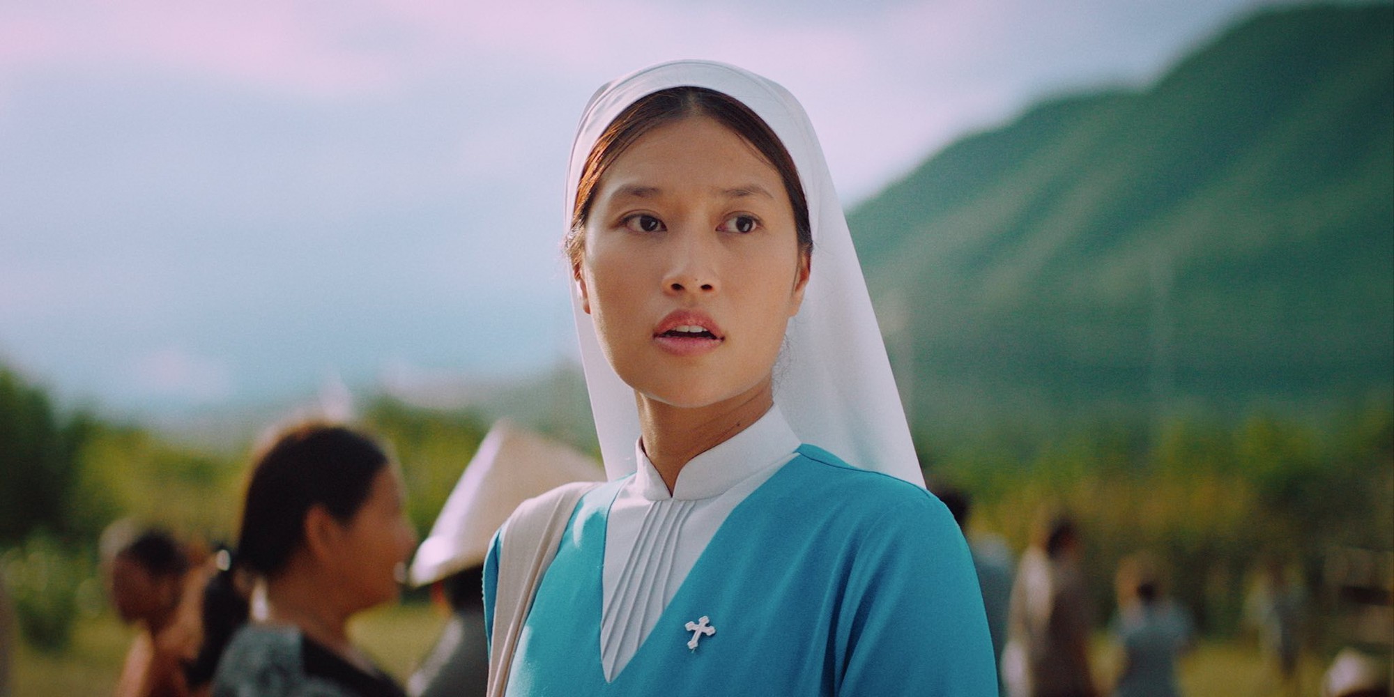 Lần đầu có Hoa hậu Vbiz để mặt mộc 100% lên phim, nhợt nhạt kém xinh mà sao netizen vẫn chấm điểm tuyệt đối- Ảnh 7.