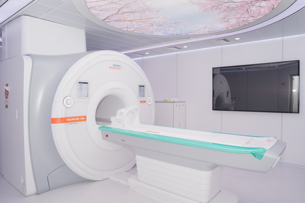 Máy MRI 3.0 hiện đại hàng đầu thế giới có mặt tại Vinmec Ocean Park 2 - 2