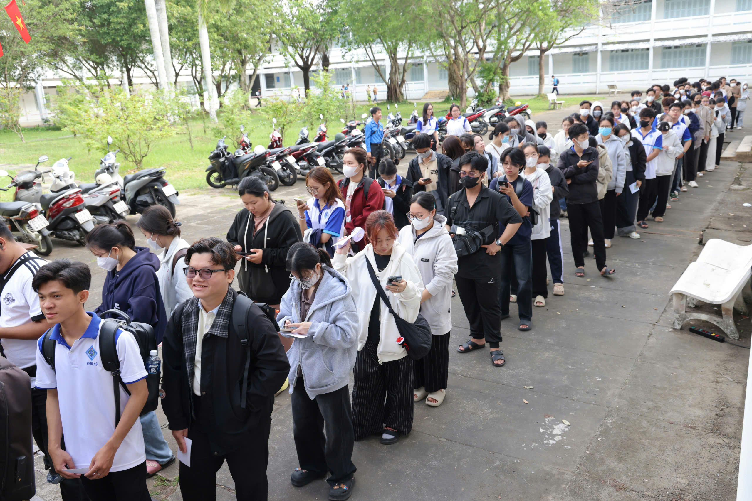 Cần Thơ công bố 84 người trúng cử đại biểu HĐND thành phố, có 2 lãnh đạo trường đại học - Ảnh 2.