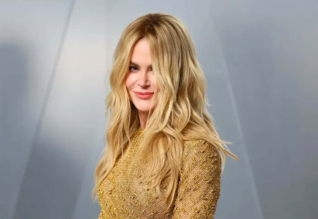 Mỹ nhân khiến vợ chồng tỷ phú Jeff Bezos bị “lu mờ” trên thảm đỏ - 2