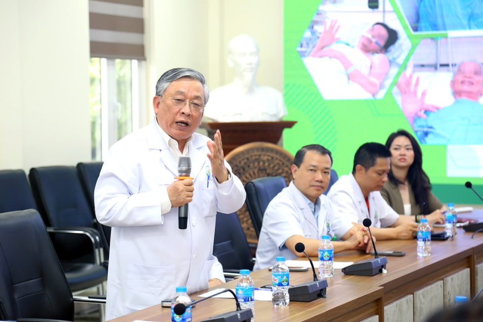 Ca ghép đa tạng domino đầu tiên tại Việt Nam: Lá gan lỗi cứu thêm người - 4