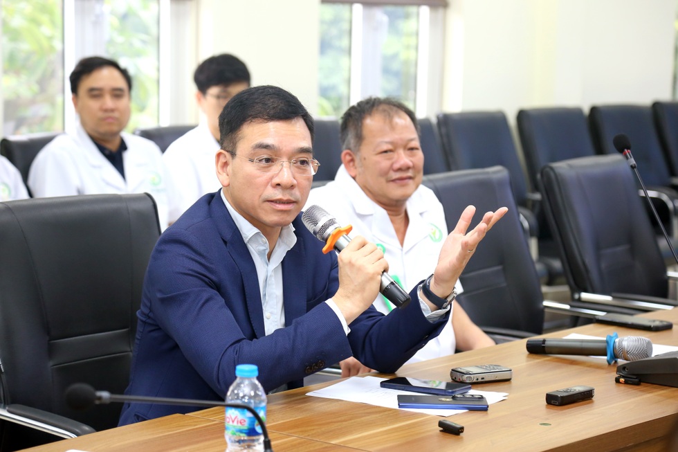 Ca ghép đa tạng domino đầu tiên tại Việt Nam: Lá gan lỗi cứu thêm người - 5