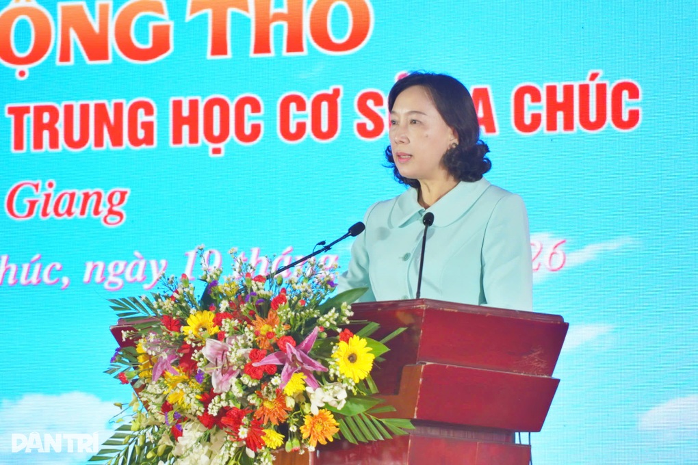 Phó Thủ tướng dự lễ khởi công trường nội trú ở biên giới An Giang - 2