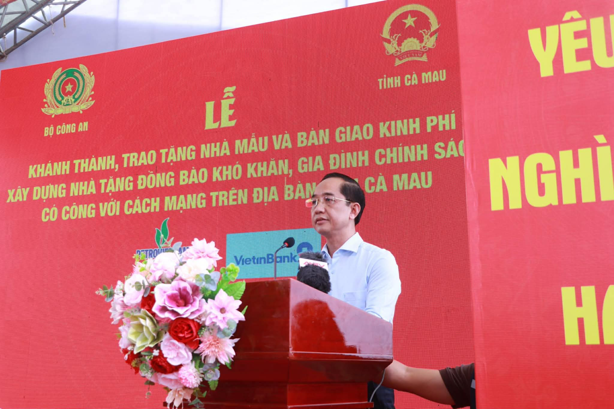 Bộ Công an trao 46 tỉ đồng xây 500 căn nhà cho hộ khó khăn Cà Mau- Ảnh 2.