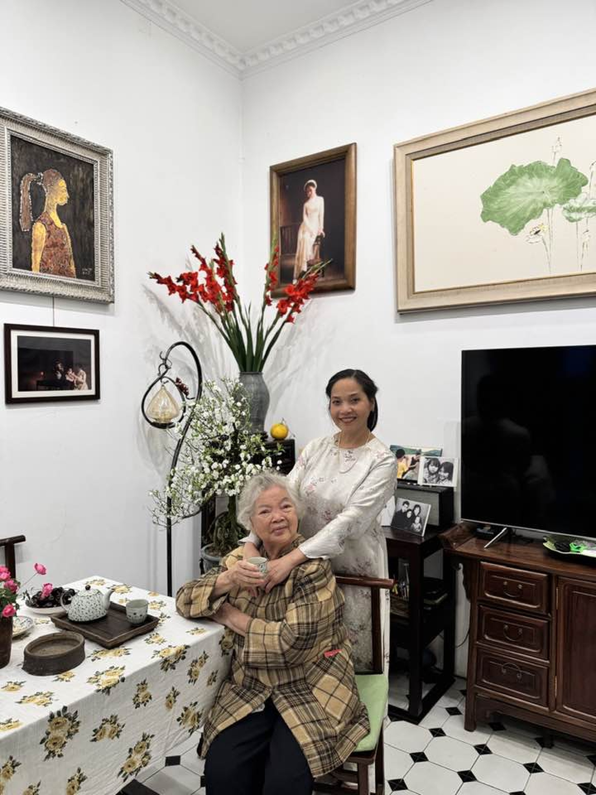 Nhan sắc trẻ trung của nghệ sĩ múa được ví như Dương Lệ Bình của Việt Nam - 5