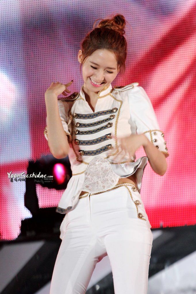 Mỹ nhân đặt ra tiêu chuẩn cho showbiz: Debut thời nào cũng nổi, nhan sắc thúc đẩy cả kinh tế quốc gia- Ảnh 3.