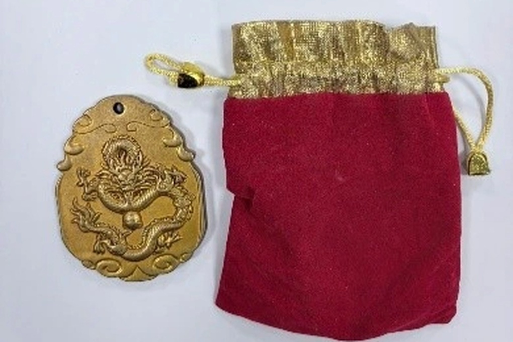 Bóc gỡ màn kịch “thiên thạch” giá 11 tỷ, 4 đối tượng bị bắt - 2