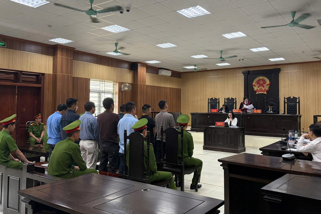 Giang hồ Mạnh “Gỗ” lĩnh 10 năm tù về tội Đưa hối lộ - 2