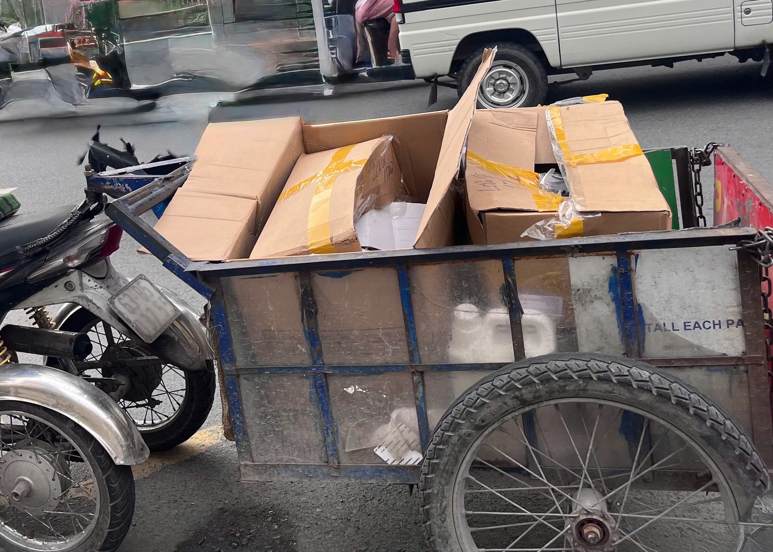 Vòng xoáy 'mua đứt bán đoạn vé số': 14 năm buồn vui đong đếm- Ảnh 2.