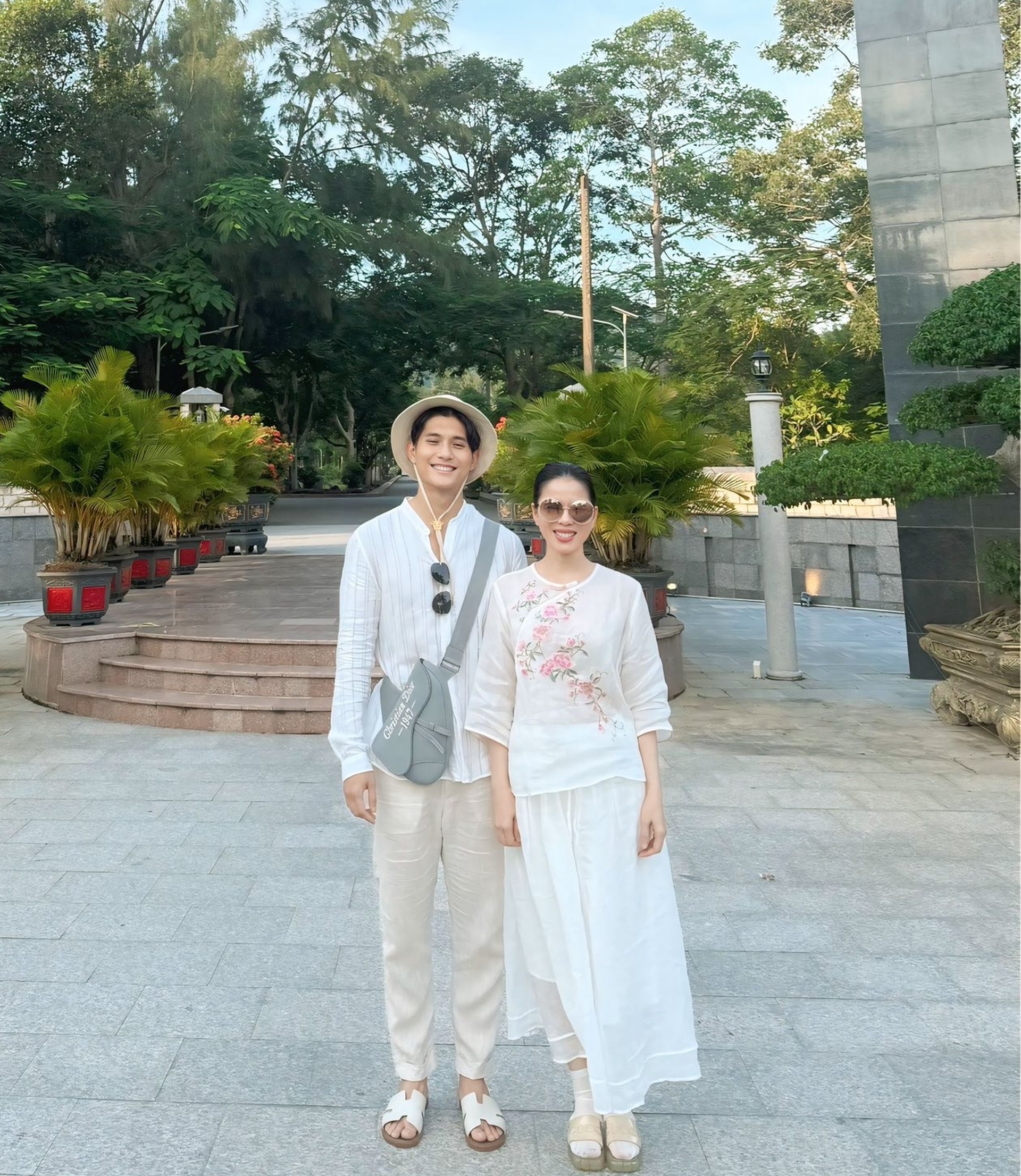 Lệ Quyên và bạn trai kém 12 tuổi ở biệt thự xa hoa, hơn 6 năm vượt thị phi - 10