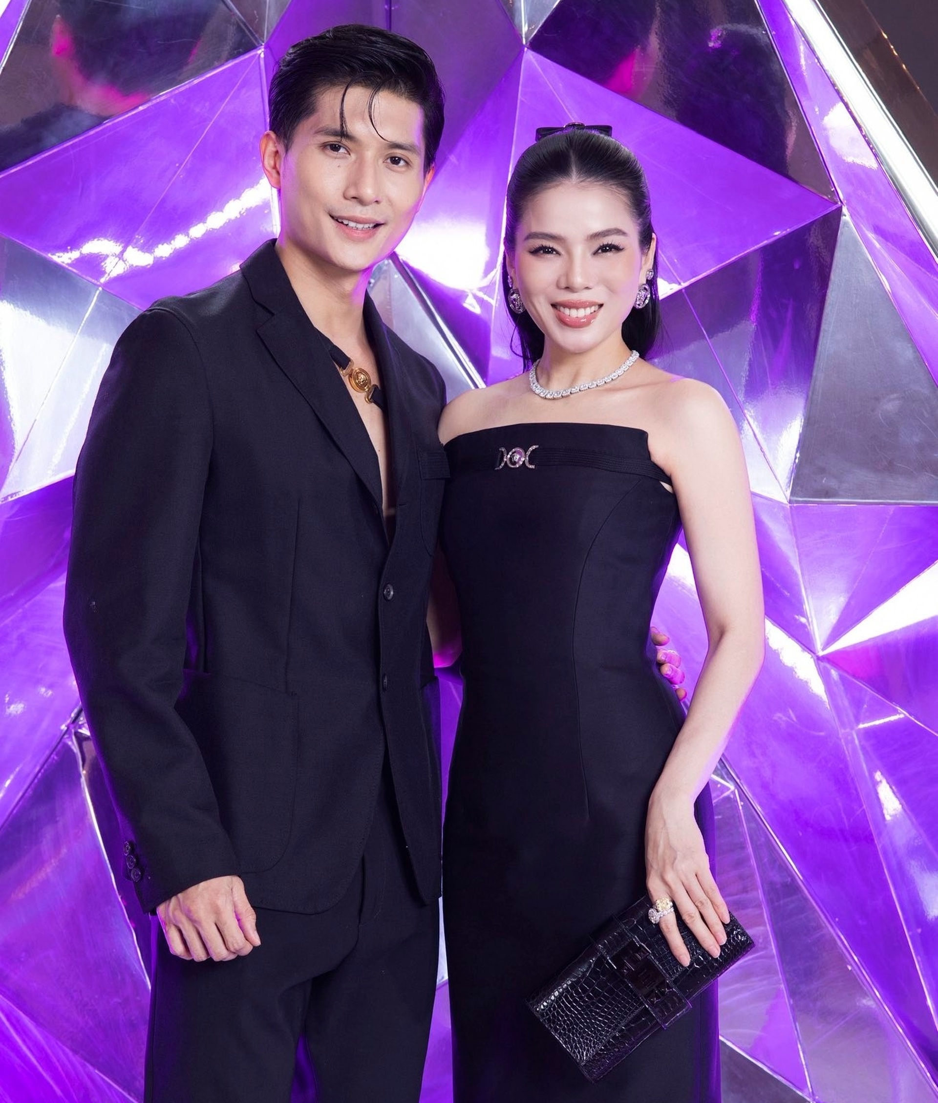 Lệ Quyên và bạn trai kém 12 tuổi ở biệt thự xa hoa, hơn 6 năm vượt thị phi - 12