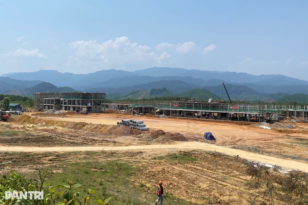 Huế xây dựng 5 trường nội trú liên cấp, 2 công trình sắp về đích - 3