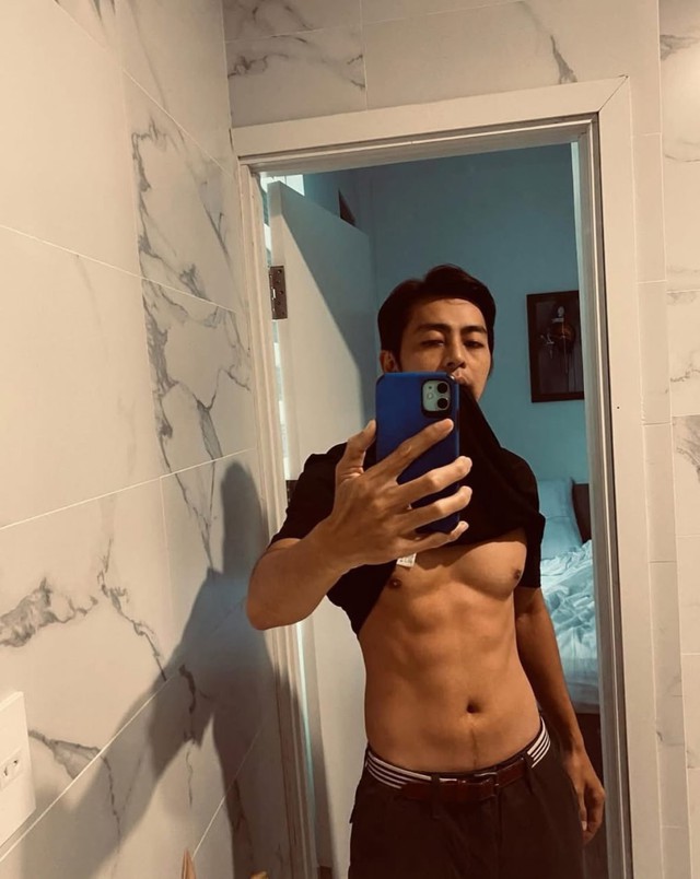 Nam thần “có tuổi” là cực phẩm khiến Quốc Trường phải rén, clip mặc sơ mi trắng hút ngay 2 triệu lượt xem- Ảnh 10.