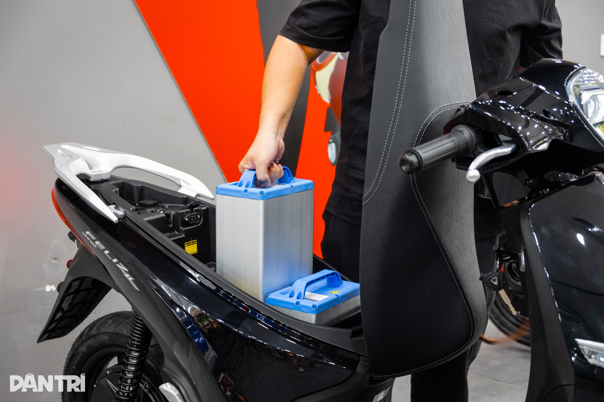 Ảnh chi tiết VinFast Feliz II vừa về đại lý TPHCM, giá từ 24,9 triệu đồng - 3