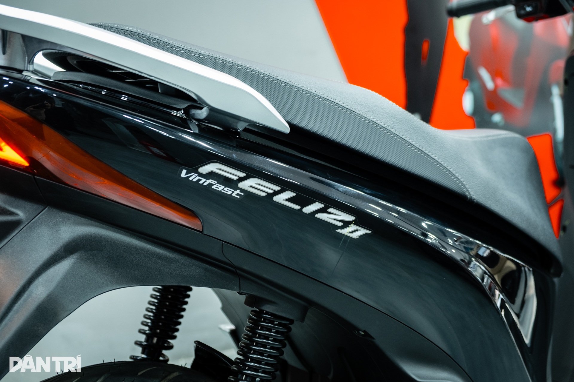 Ảnh chi tiết VinFast Feliz II vừa về đại lý TPHCM, giá từ 24,9 triệu đồng - 15