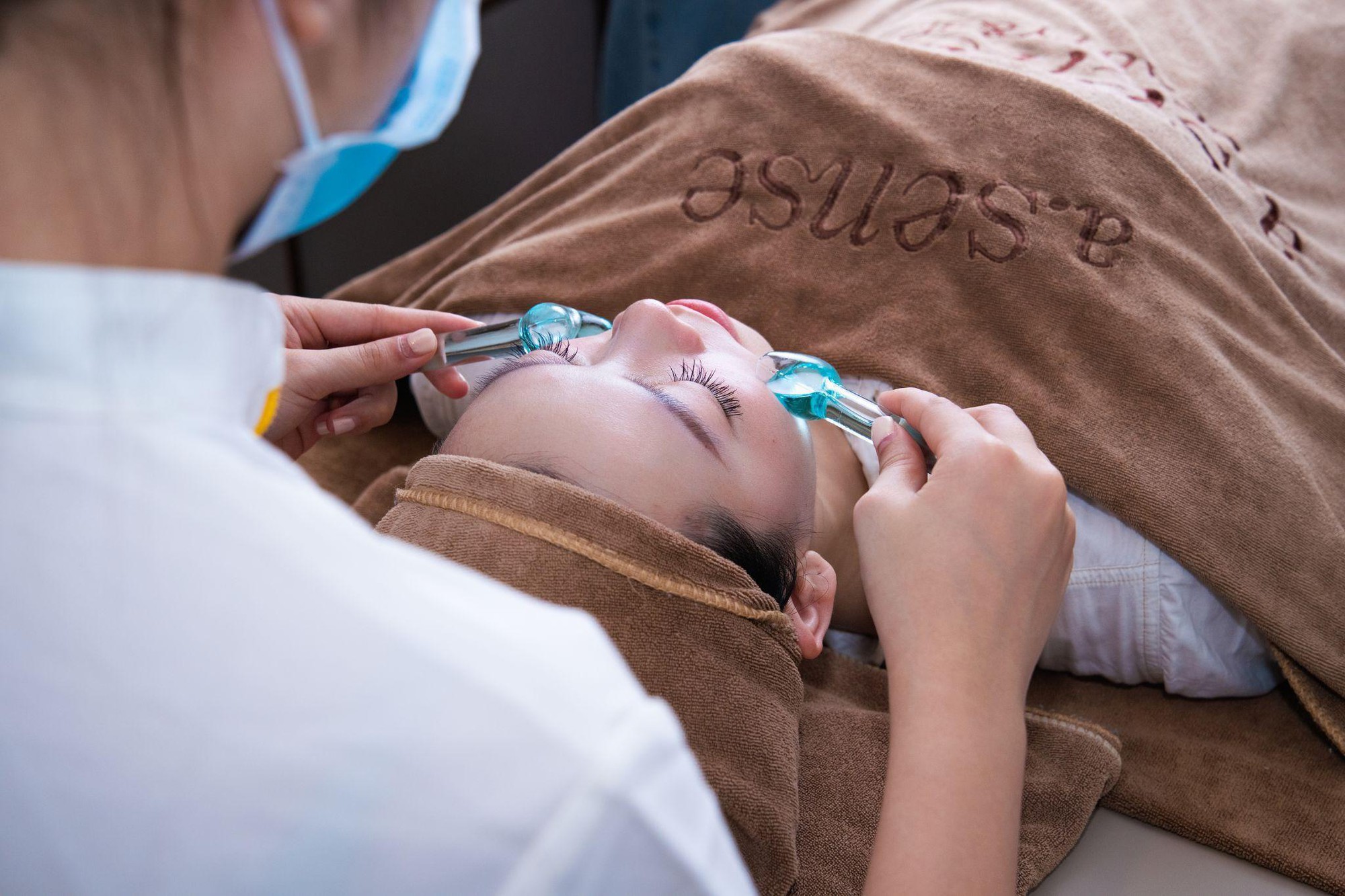 “Làm đẹp tiện ích” lên ngôi: Khi chăm mình dần trở thành thói quen mỗi ngày- Ảnh 2.