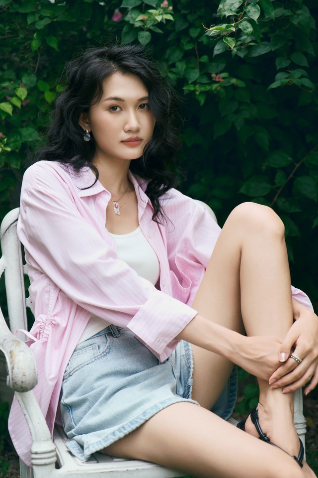 Mẹo phối áo sơ mi tạo nên các bản phối sang trọng mà vẫn thoải  mái - Ảnh 2.