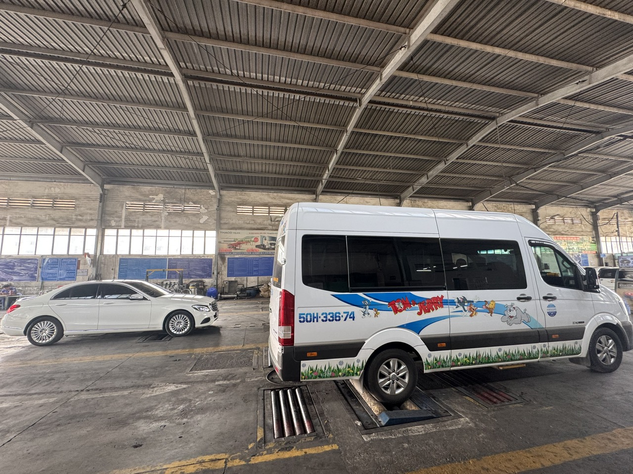 Doanh nghiệp ô tô vận tải kiến nghị sửa quy trình đăng kiểm khí thải xe diesel - Ảnh 2.