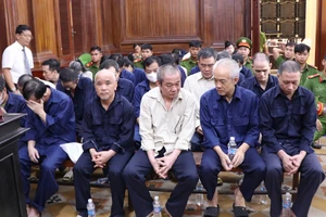 VKS: Các bị cáo vụ cấp khống hơn 16.000 chứng chỉ đào tạo lái xe phạm tội có tổ chức