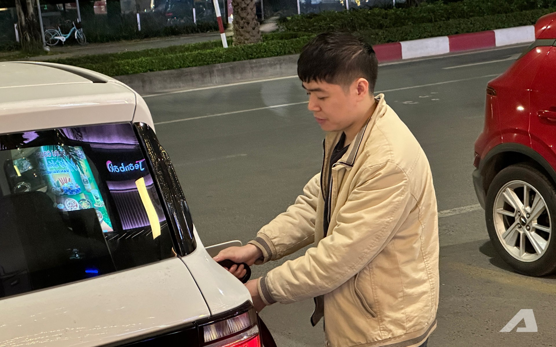 Mua VinFast VF 3 rồi bỏ phủ bụi chiếc Kia Cerato gắn bó 6 năm, chủ xe chia sẻ: ‘Đỡ stress sau giờ làm’- Ảnh 4.