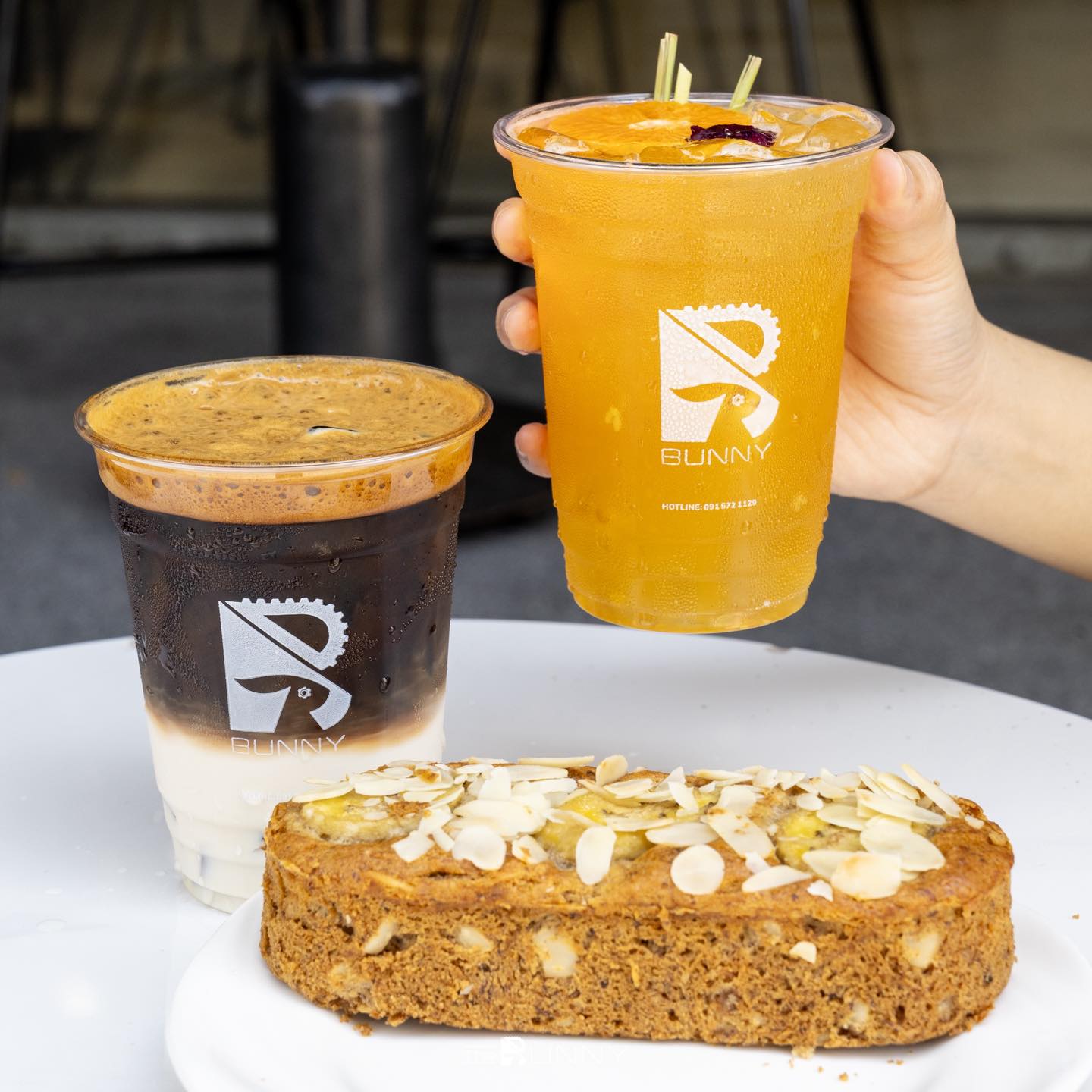 Chuyện gì đang xảy ra với quán cà phê của Ngô Kiến Huy?- Ảnh 3.