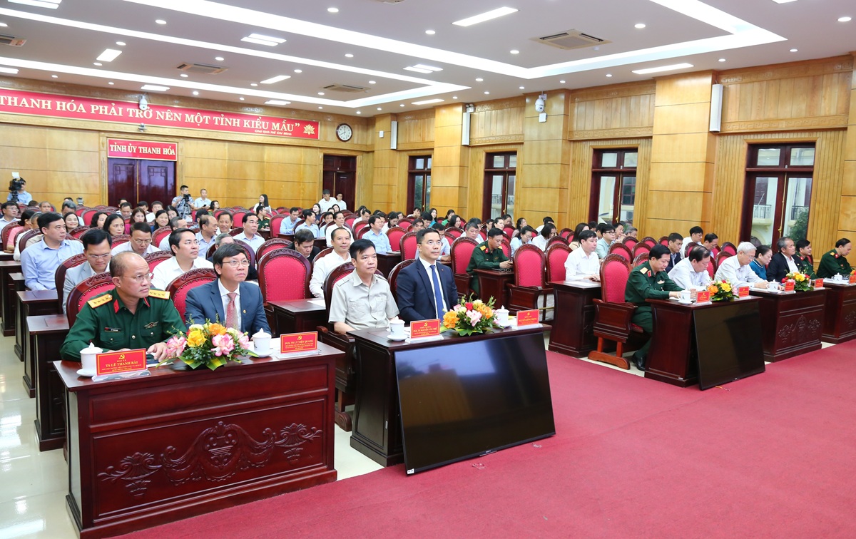 Đồng chí Lê Khả Phiêu 4 Cố Tổng Bí thư Lê Khả Phiêu - người chiến sĩ cách mạng kiên trung - Ảnh 4.