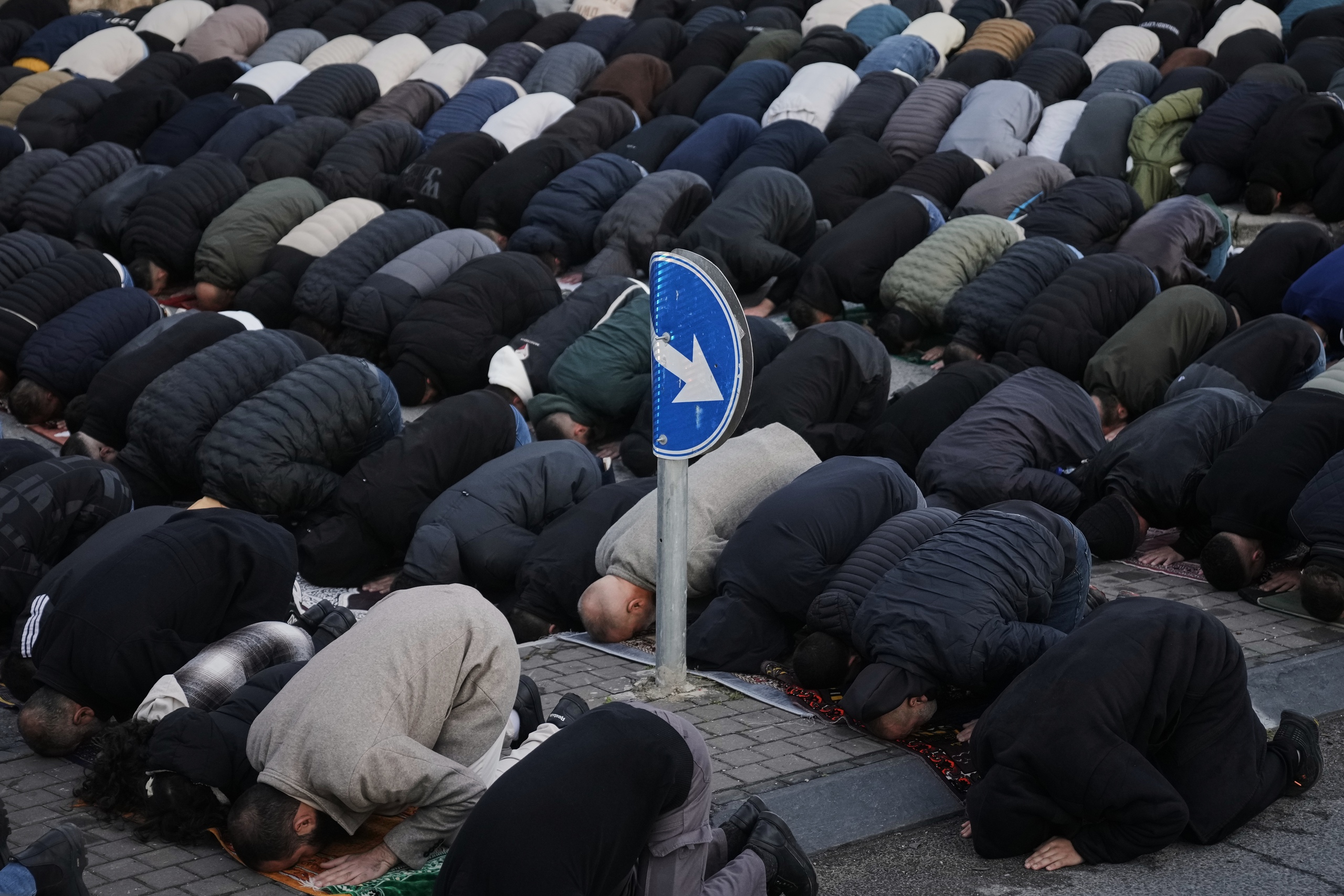 Chiến sự Trung Đông ngày 20-3: Iran tiến hành đợt tấn công thứ 66; Mỹ không triển khai bộ binh - Ảnh 3.