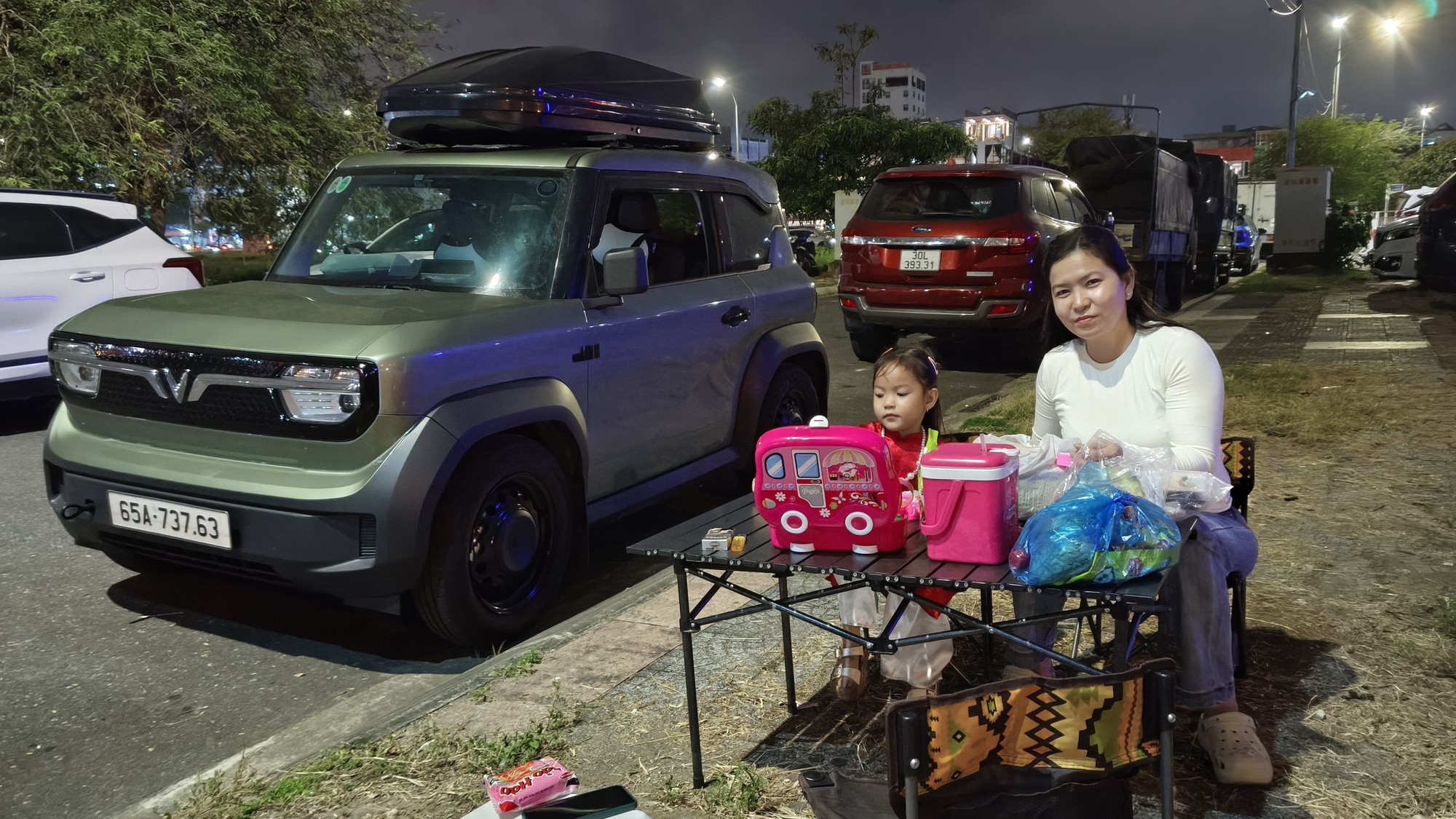 Xuyên Việt 5.500 km bằng VinFast VF 3: Sạc 53 lần, ngủ trên xe thoải mái, tiết kiệm hơn chục triệu và vượt đèo Mã Pì Lèng ngon ơ- Ảnh 9.