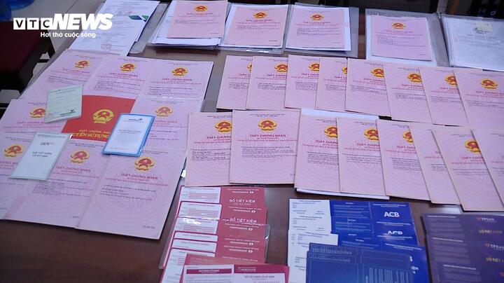 Cận cảnh khối tài sản gây choáng của Mr Pips: 41 ô tô hạng sang, 45 sổ đỏ, hơn 1.000 miếng vàng,... bị kê biên- Ảnh 6.