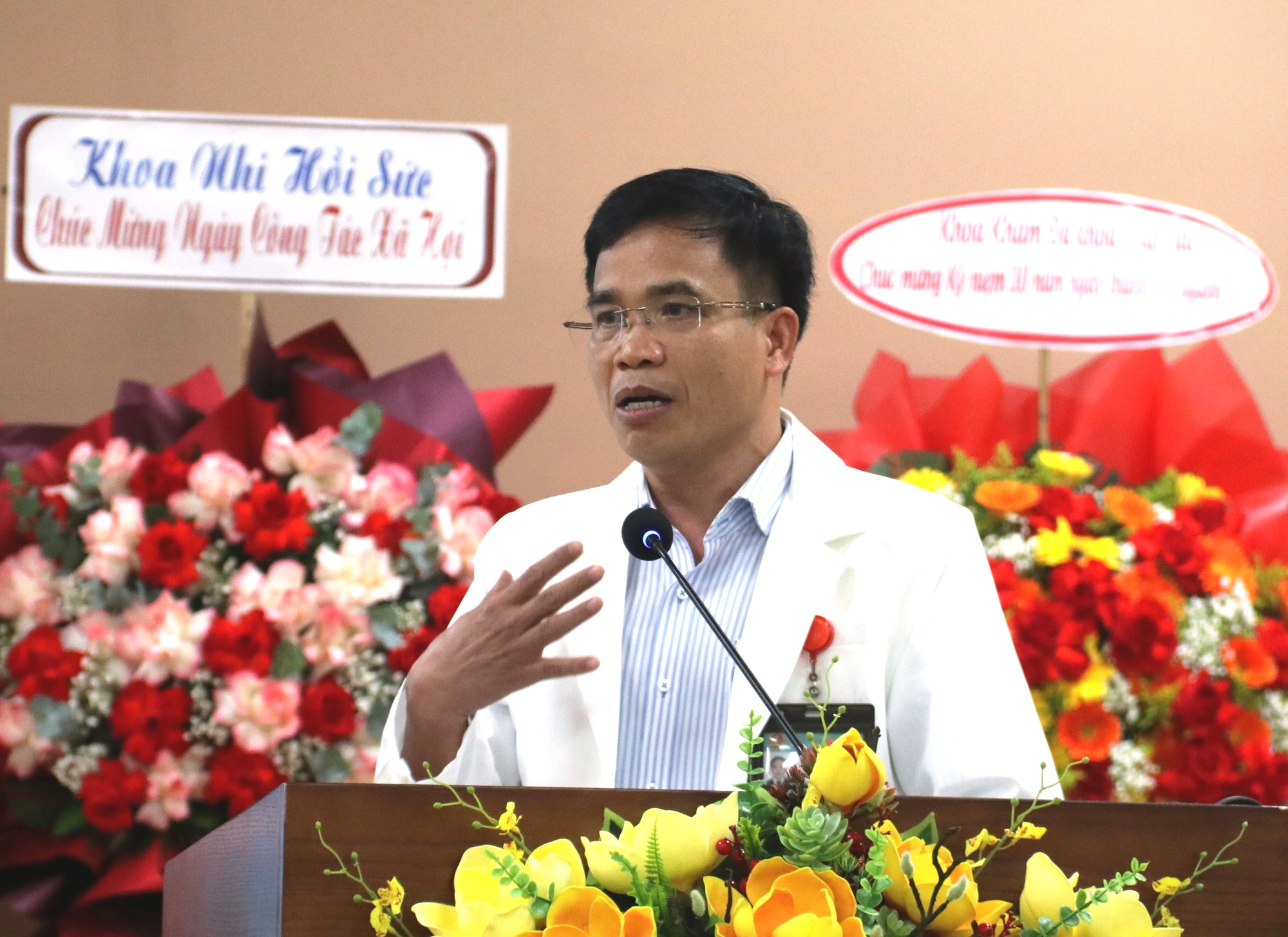 Hơn 67 tỉ đồng nâng bước bệnh nhi khó khăn tại Đà Nẵng 2 Hơn 67 tỉ đồng nâng bước bệnh nhi khó khăn tại Đà Nẵng - Ảnh 2.