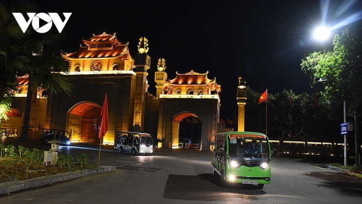 Phú Thọ giới thiệu tour du lịch đêm độc đáo “Đền Hùng lung linh nguồn cội” 5 Sau một thời gian gián đoạn do dịch Covid_19, đến nay sản phẩm đã được vận hành trở lại, sẵn sàng đón du khách tới thăm Đền Hùng trong dịp Giỗ tổ Hừng Vương.